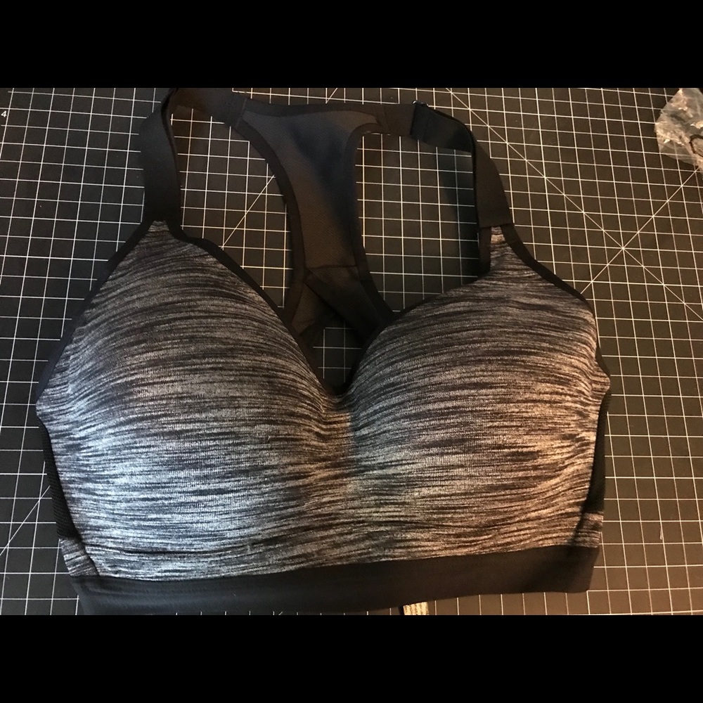 Victoria Secret Incredible Sports Bra 32dd